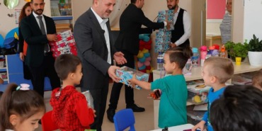 sincan-belediyesinden-8-339-ogrenciye-kirtasiye-destegi