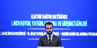 elder-baskani-erdeniz-elektrik-dagitim-sektorunun-10-yilda-en-az-50-milyar-dolar-yatirima-ihtiyaci-var