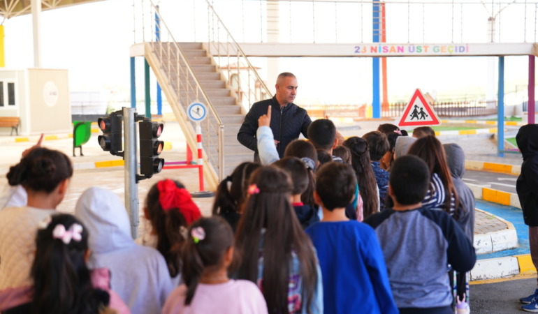 Gölbaşı’nda Çocuklar Trafik Bilincini Eğlenerek Kazanıyor