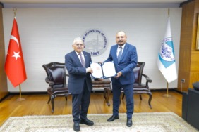kayseride-afet-yonetiminde-ortak-akil-kurumlar-arasi-is-birligi-ile-guclu-adimlar