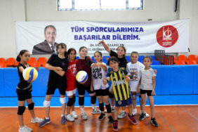 keciorende-15-spor-tesisinde-binlerce-uyeye-spor-hizmeti