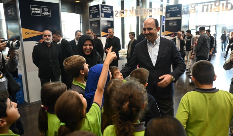 Konya’da Kitap Rüzgarı Başlıyor: Binlerce Eser ve Yazar Kitap Günleri’nde Okurlarla Buluşuyor