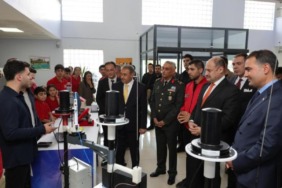 sanliurfada-teknoloji-ve-gelecek-vurgusu-buyuksehirden-genclerin-bilim-yolculuguna-tam-destek